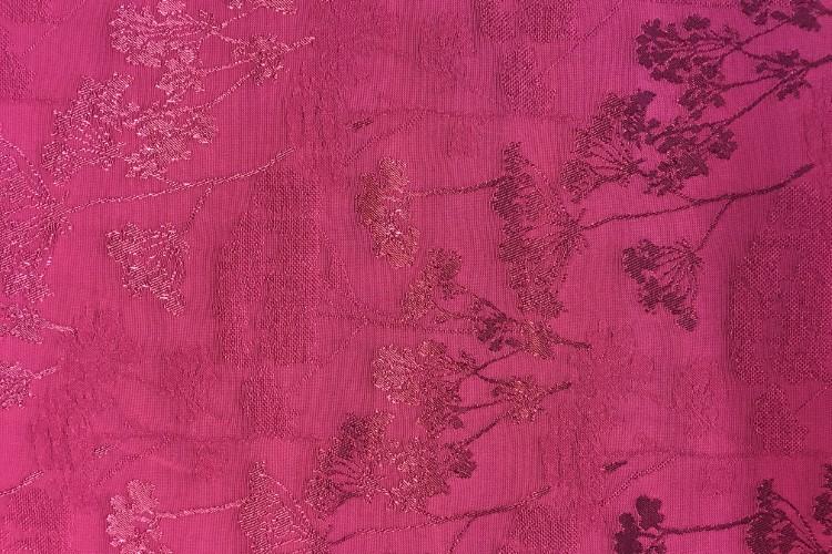 Stoff Jacquard ton-in-ton Zweige, karminrot