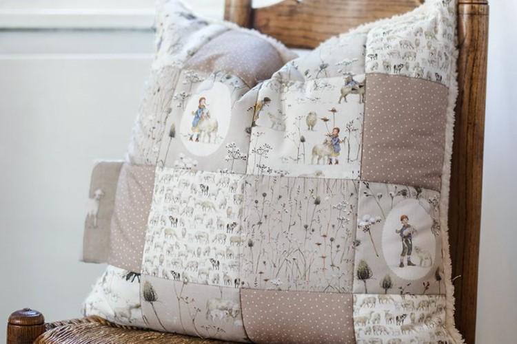 Stoff Tupfen taupe-weiss - 1