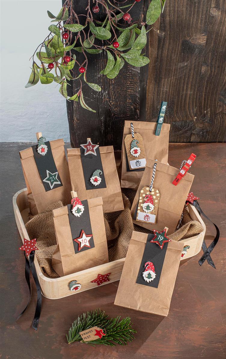 Holzsterne, rot/grün/weiss, Adventskalenderzahlen 1-24 - 0