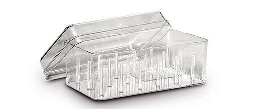 GÜTERMANN NÄHFADEN-BOX FÜR 18 SPULEN 136x62x78mm TRANSPARENT