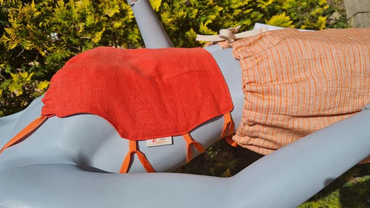 Leinentop geschnürt