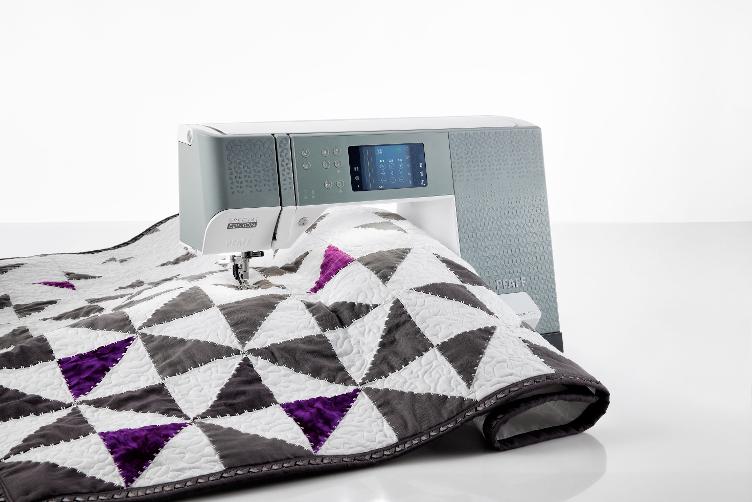 Pfaff Quilt Expression 720 - 2